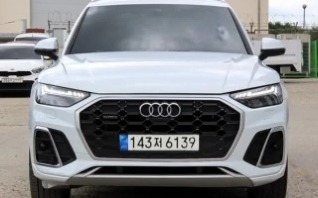수원수입중고차직거래사이트 Q5 (FY) 40 TDI 콰트로 프리미엄 매물 사진 11 - 2022/11 33,226km