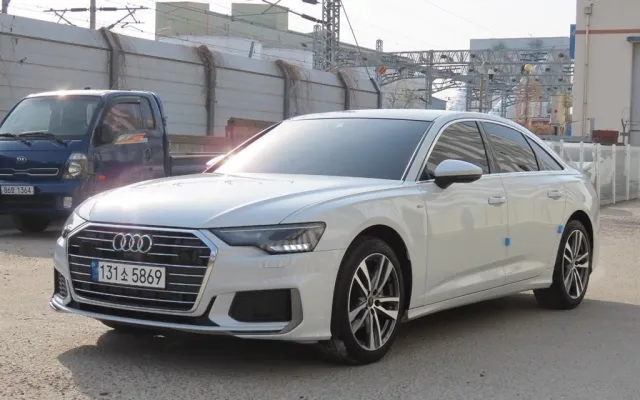 수원수입중고차직거래사이트 A6 (C8) 40 TDI 프리미엄 매물 사진 16 - 2023/02 52,873km