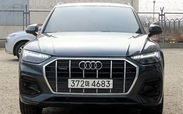 수원수입중고차직거래사이트 Q5 (FY) 45 TFSI 콰트로 스포트백 매물 사진 9 - 2024/11 15,637km